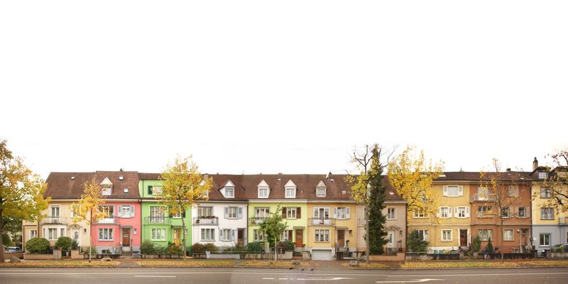 Umbau & Aufstockung Mehrfamilienhaus, Basel – Collage Morgartenring Bestand
